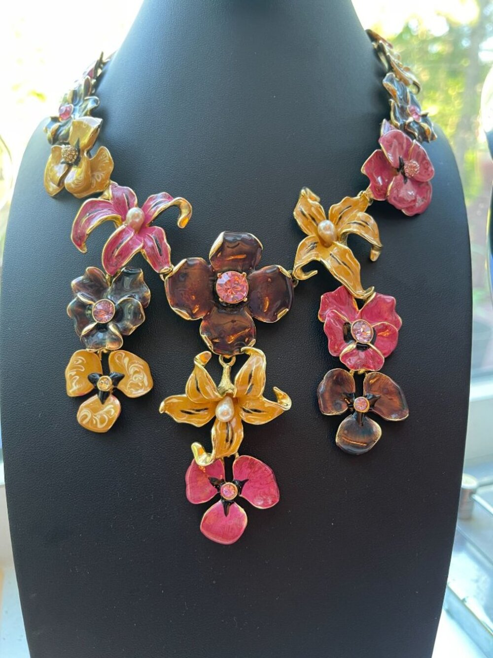 Kenneth Jay Lane KJL Fantasy Floral Enamel Necklace W/ Faux Pearls & Crystals Pi